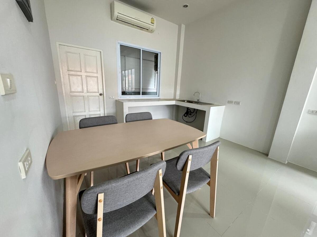 Lady Meanam Soi1 Appartement